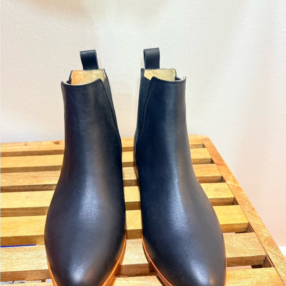 Nisolo Black Leather Ankle Boots